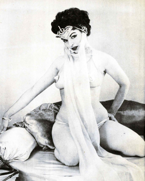 Vintage Burlesque Stars Nude